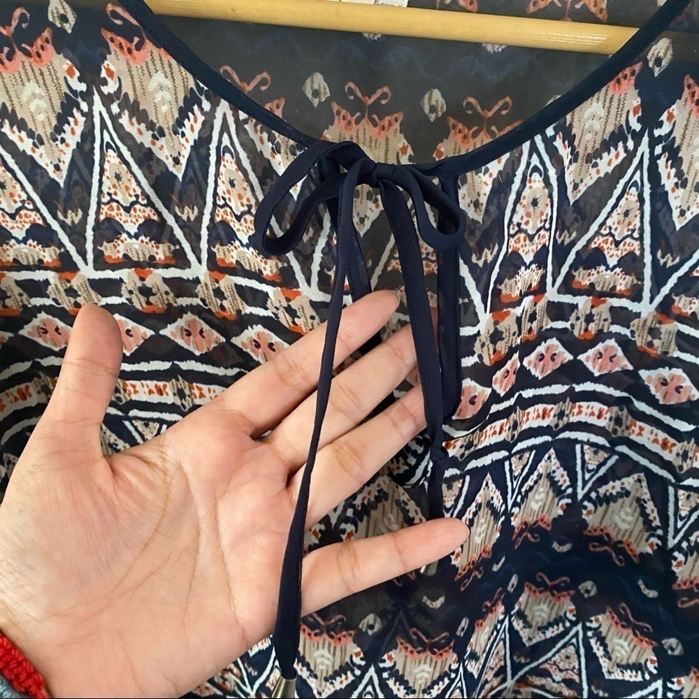 Flowy Tunic Blouse Size Large - image 6